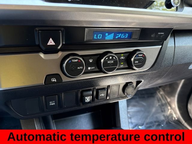 Used 2021 White Toyota SR5 image 18