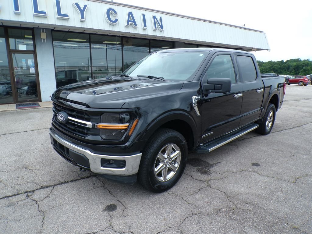Used 2024 Black Metallic Ford XLT image 3
