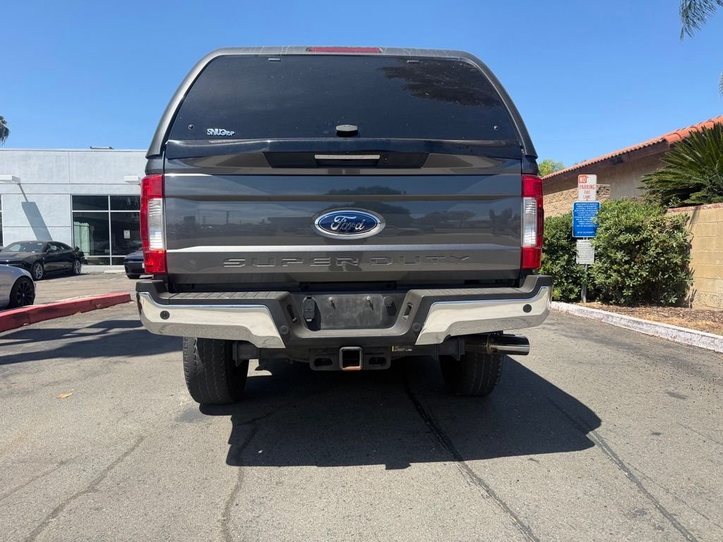Used 2018 Gray Ford Lariat image 12