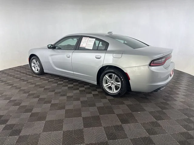 Used 2023 Silver Dodge SXT image 7