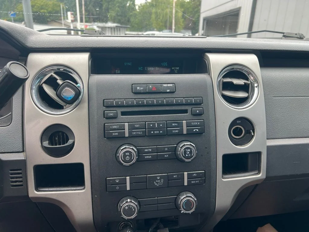 Used 2013 Red Ford XLT image 9