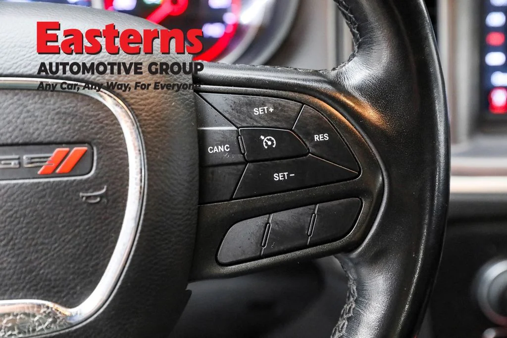 Used 2022 Silver Dodge SXT image 16
