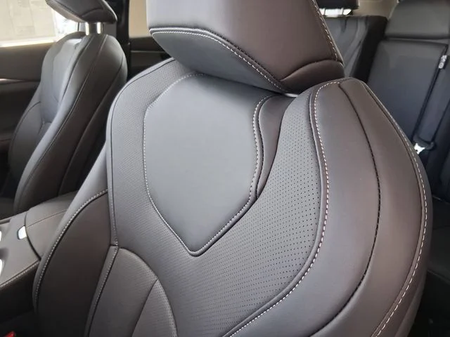 New 2027 BLACK OBSIDIAN INFINITI Pure FWD image 18