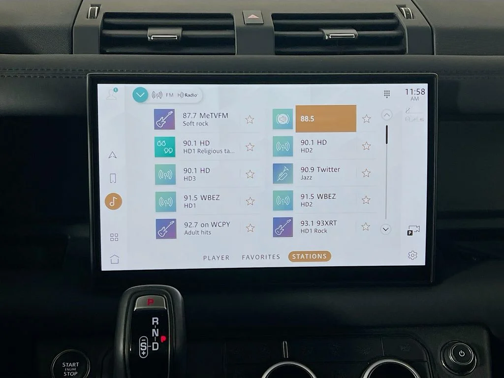 2024 Land Rover Defender X-Dynamic SE - Photo 15