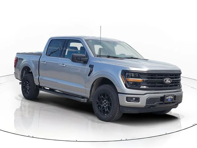 New 2026 Silver Metallic Ford XLT image 3