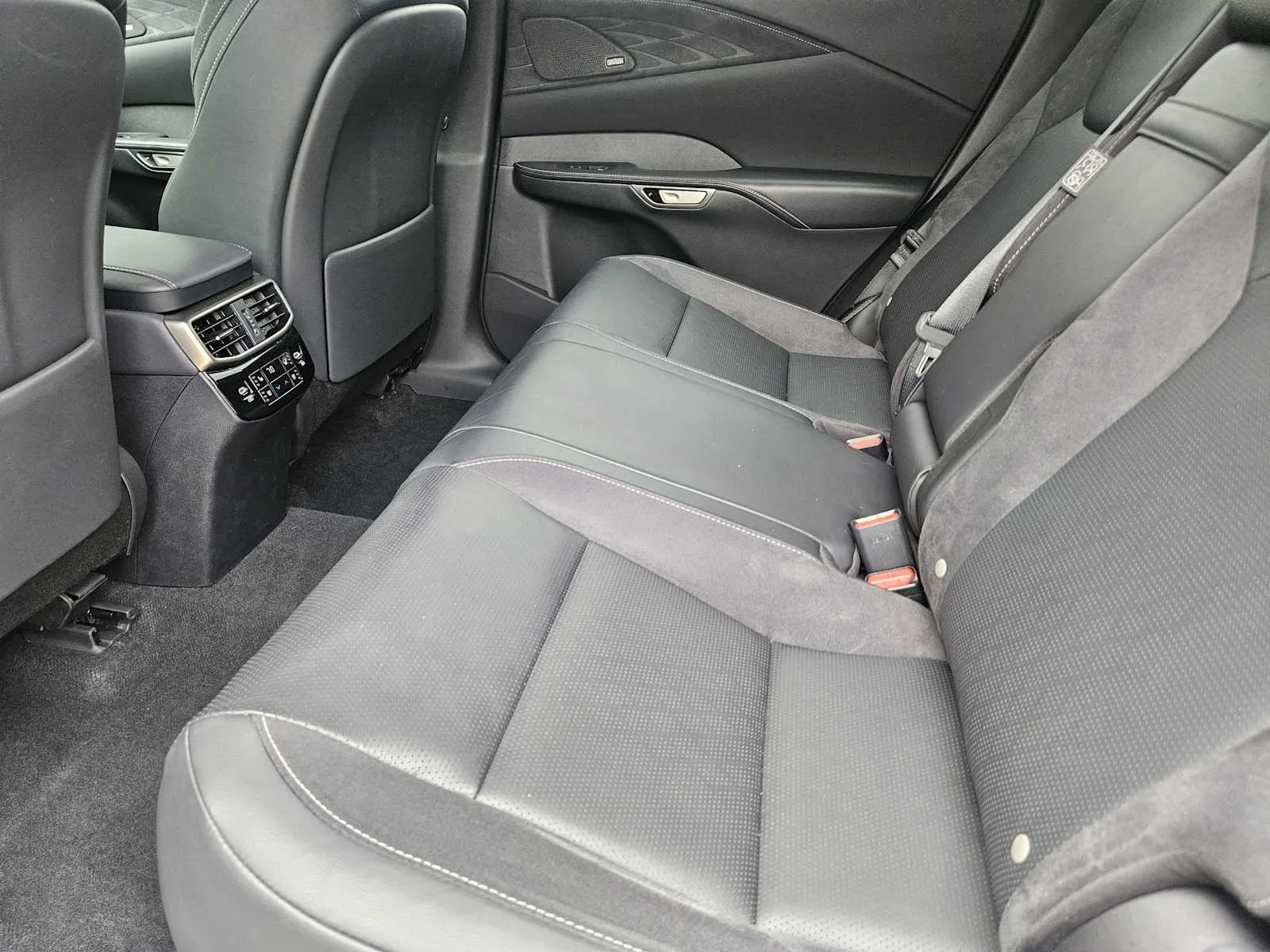 Certified Used 2023 EMINENT WHITE PEARL Lexus Luxury image 22