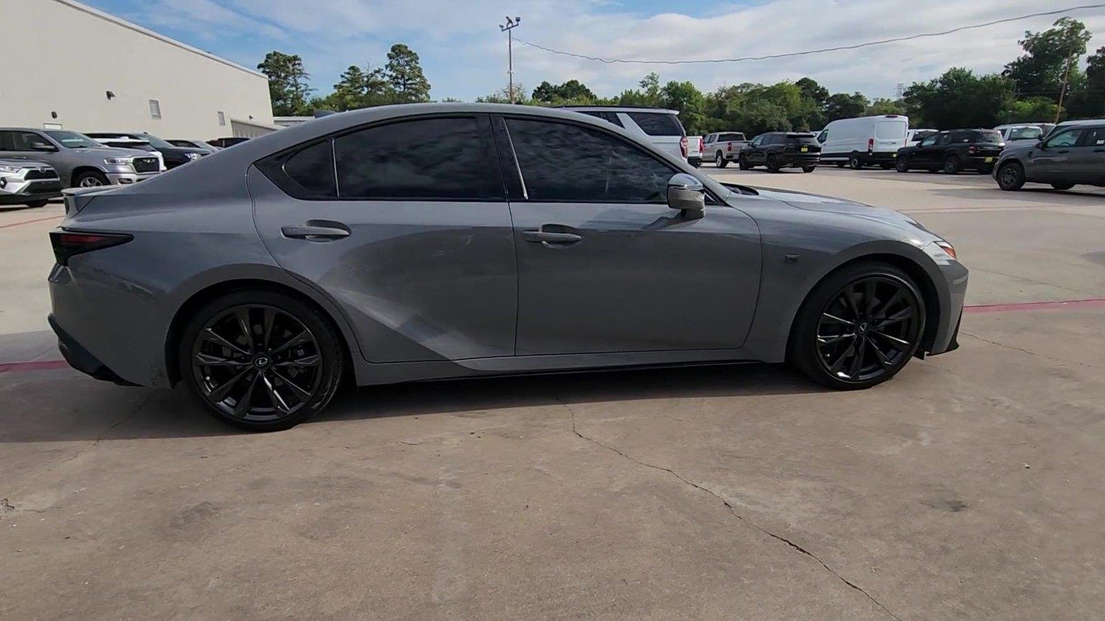 2025 Lexus IS 350 F SPORT DESIGN - Photo 9