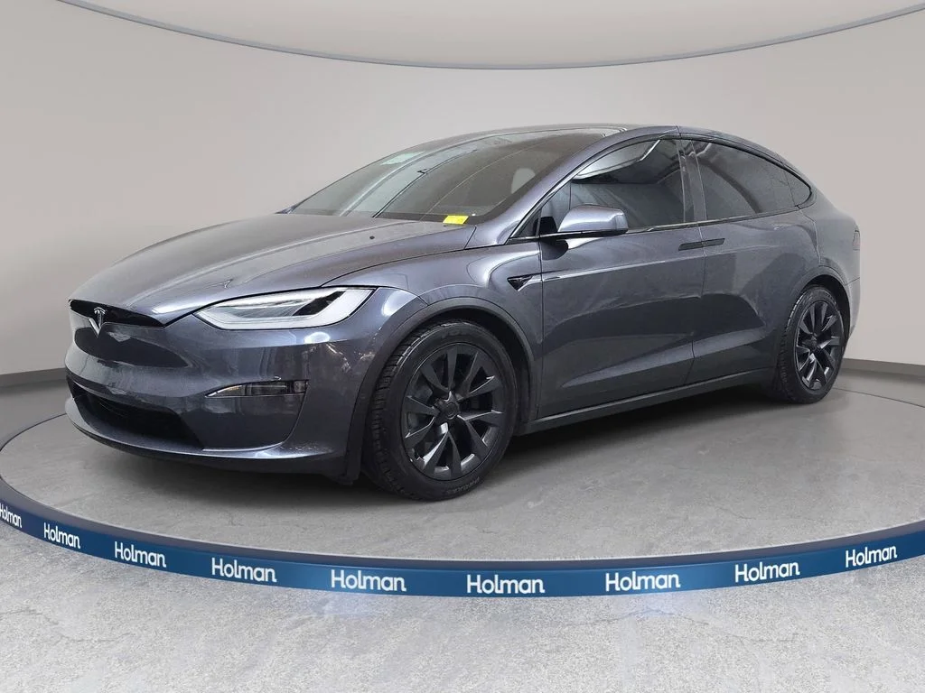 2022 Tesla Model X Long Range's photo