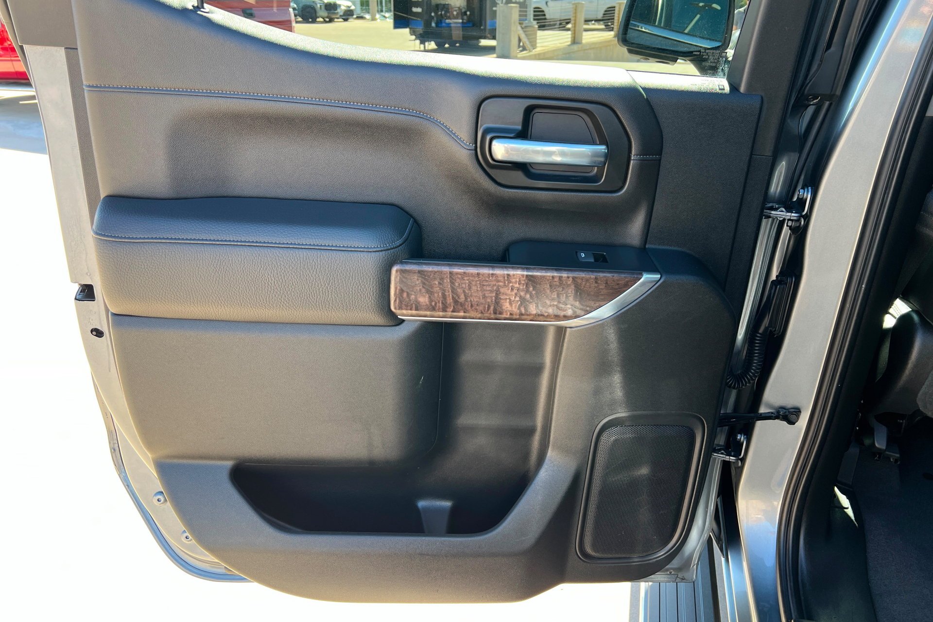 Used 2020 Satin Steel Metallic GMC Denali image 19