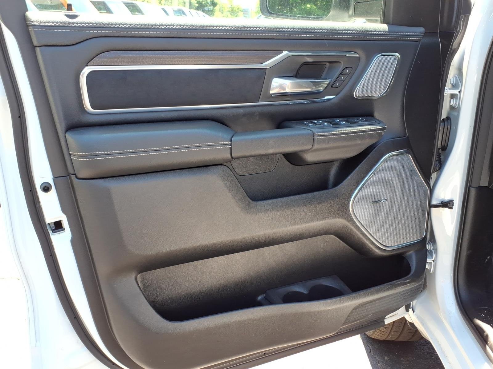 New 2026 Bright White Clear-Coat Exterior Paint RAM Laramie image 12