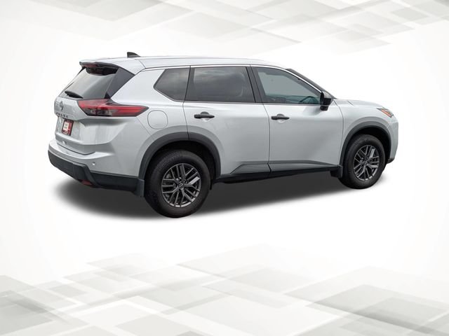 Certified Used 2025 Silver Nissan S image 4