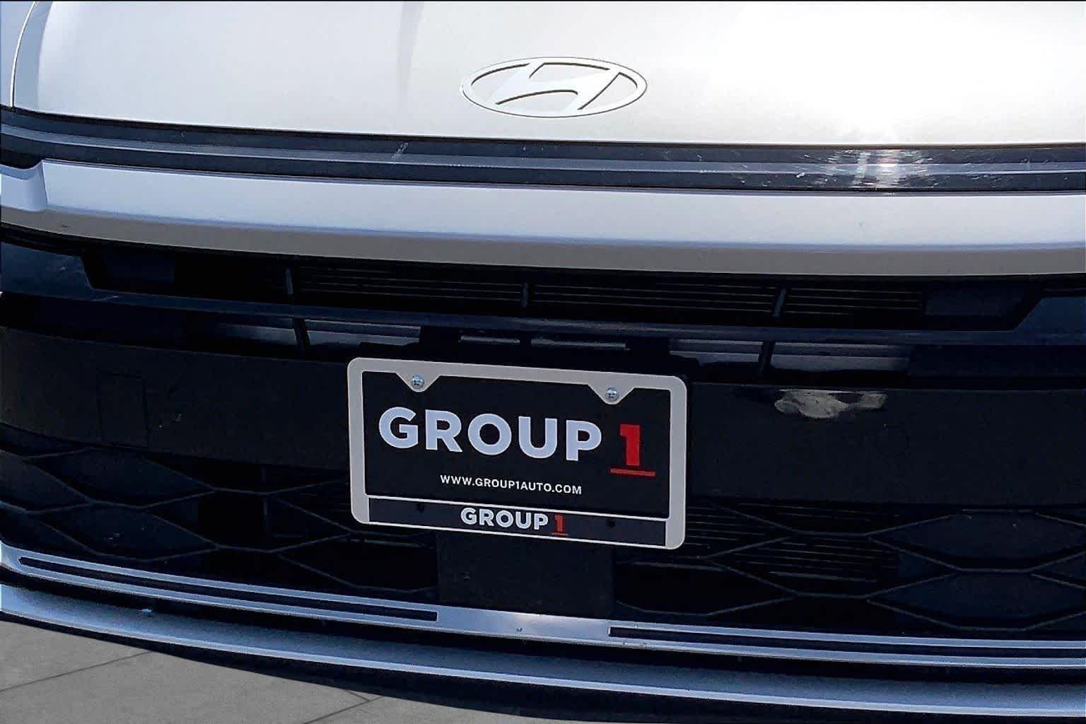 Used 2025 Aero Silver Hyundai SEL image 30