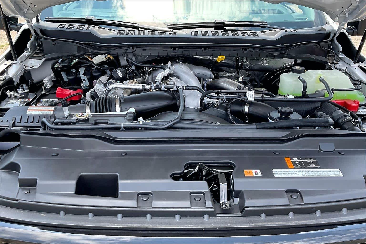 New 2026 Avalanche Ford LARIAT image 16