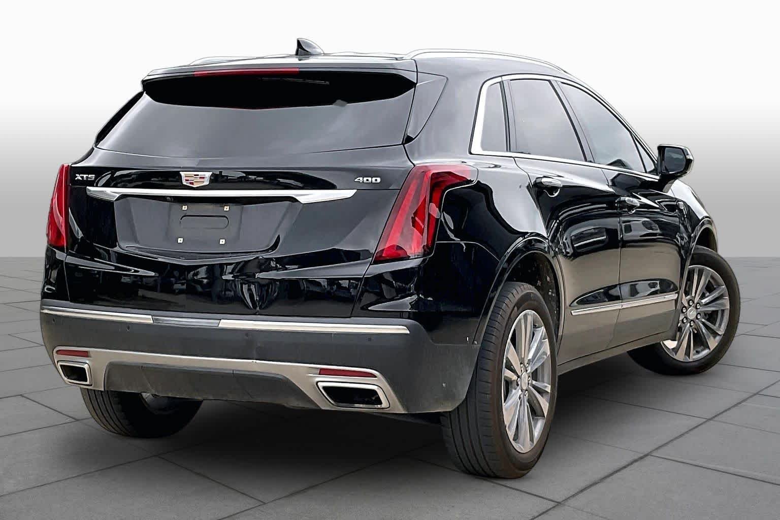 Used 2025 Stellar Black Metallic Cadillac FWD Premium Luxury image 12
