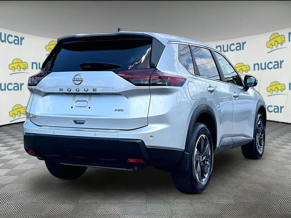 Used 2025 Silver Nissan SV image 6
