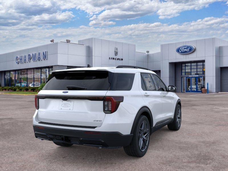 New 2026 Star White Metallic Tri-Coat Ford ST-Line image 8