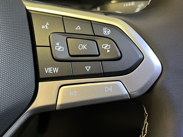 New 2026 Silver Volkswagen 2.0T SE w/Technology image 16