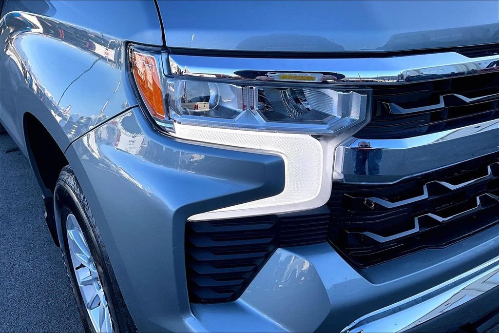 2025 Chevrolet Silverado 1500 LT - Photo 30
