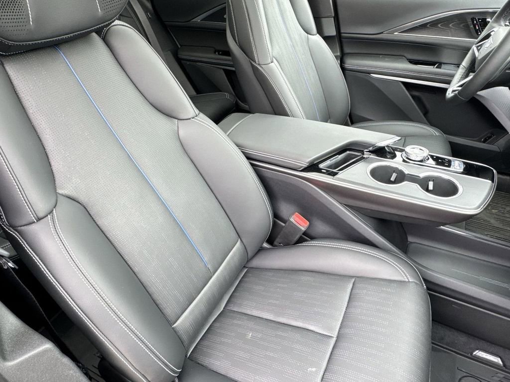 2026 Cadillac LYRIQ Premium Sport - Photo 25