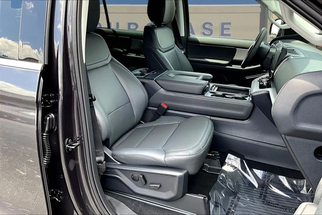 New 2027 Gray Ford Active image 10