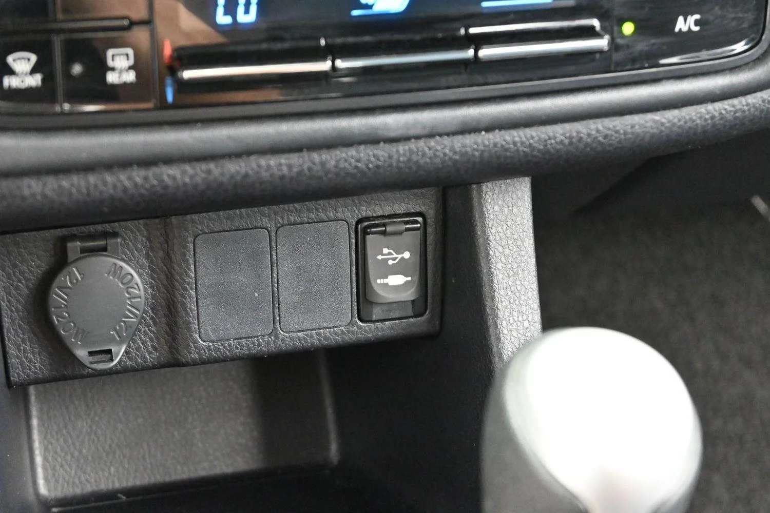 Used 2019 Classic Silver Metallic Toyota LE image 24