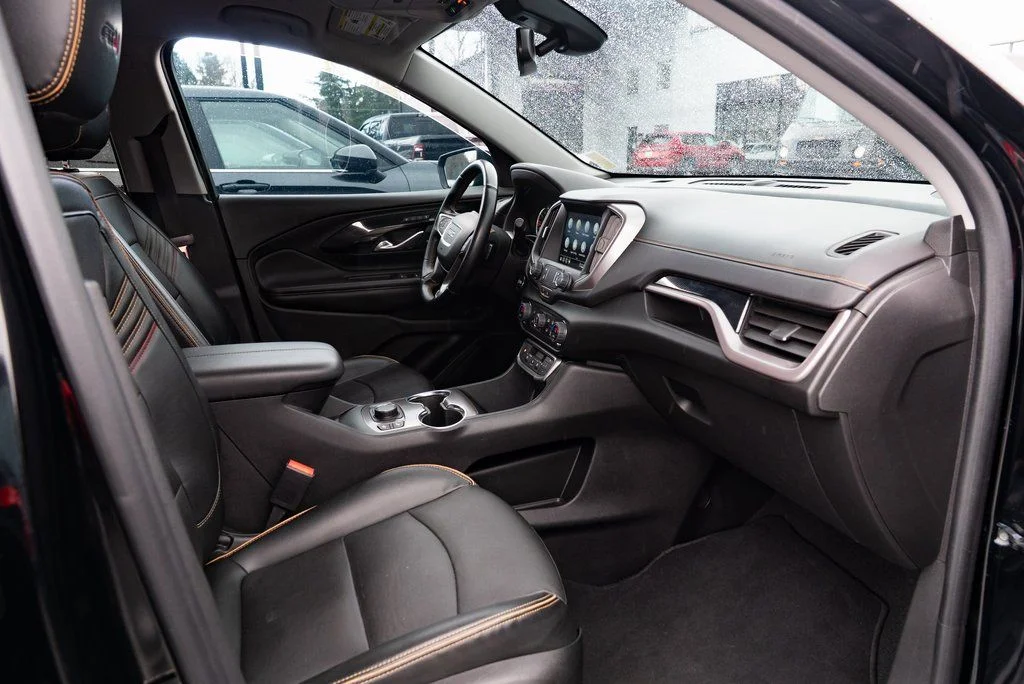Used 2023 Black GMC AT4 image 24
