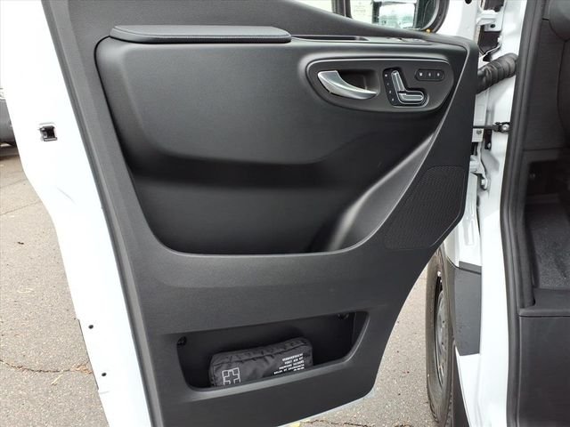 New 2026 White Mercedes-Benz Cargo 170 WB image 14
