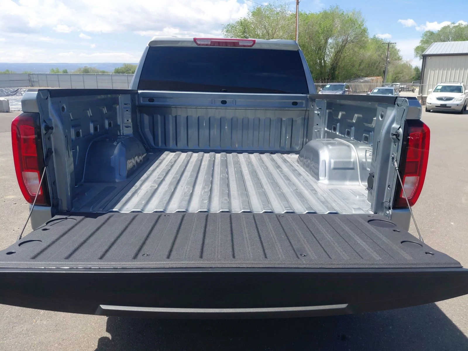 Used 2026 Silver GMC Elevation image 8