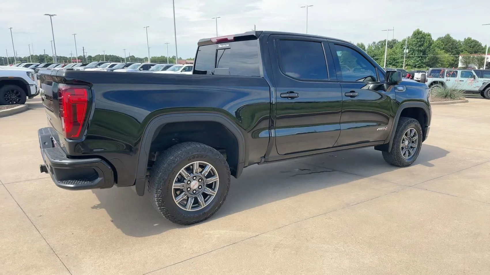 Used 2024 Onyx Black GMC AT4 image 9