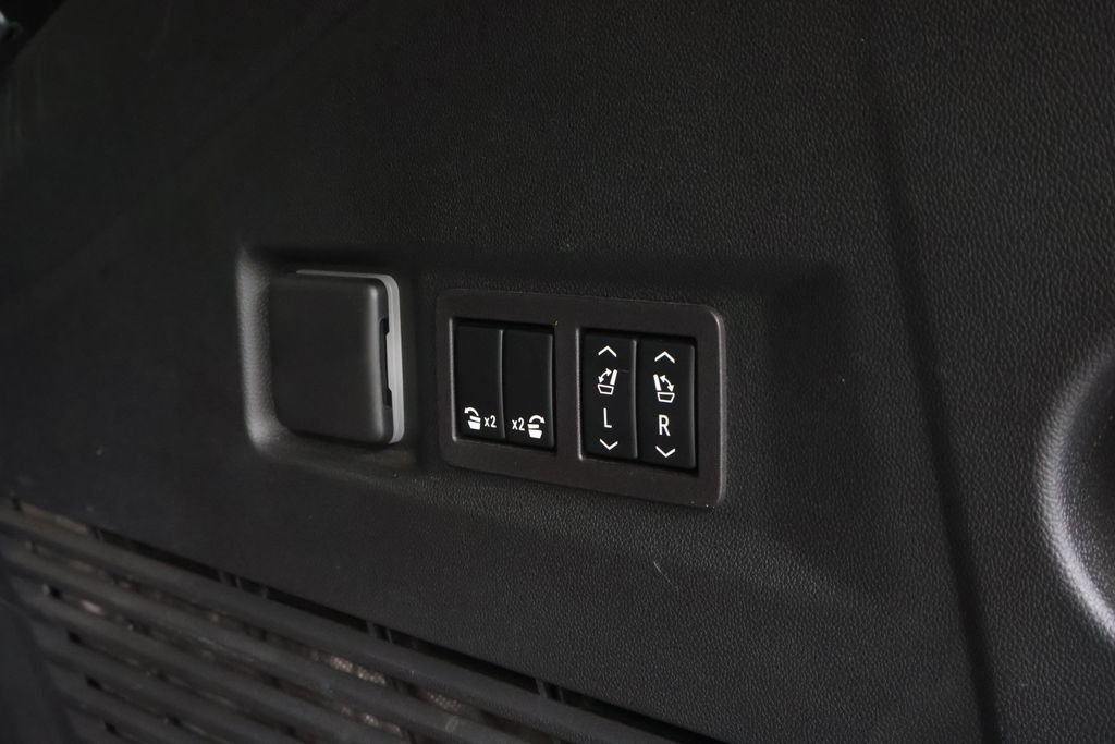 Used 2025 Black Chevrolet High Country image 55