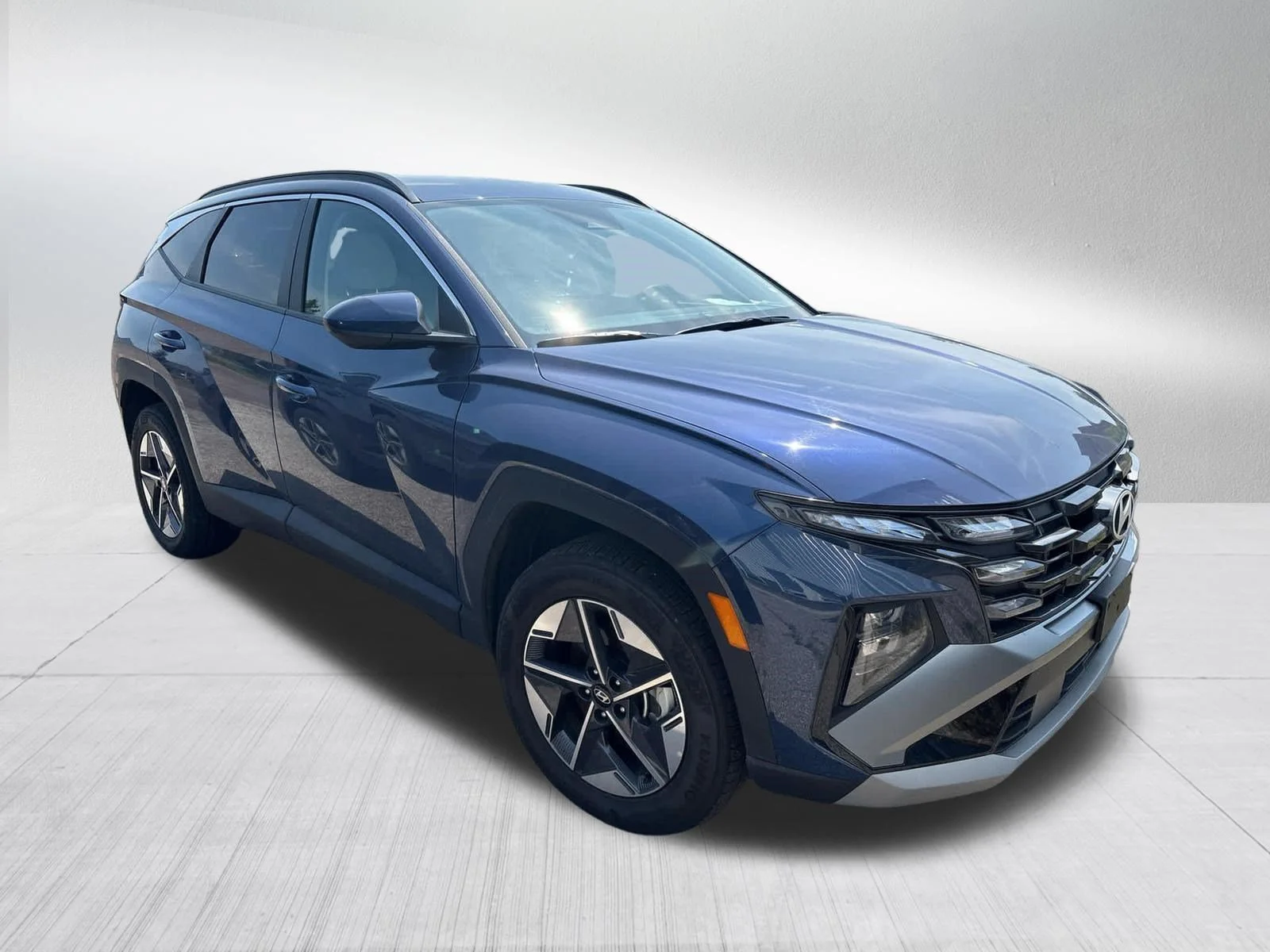 Used 2026 Atlantis Blue Hyundai SEL image 3