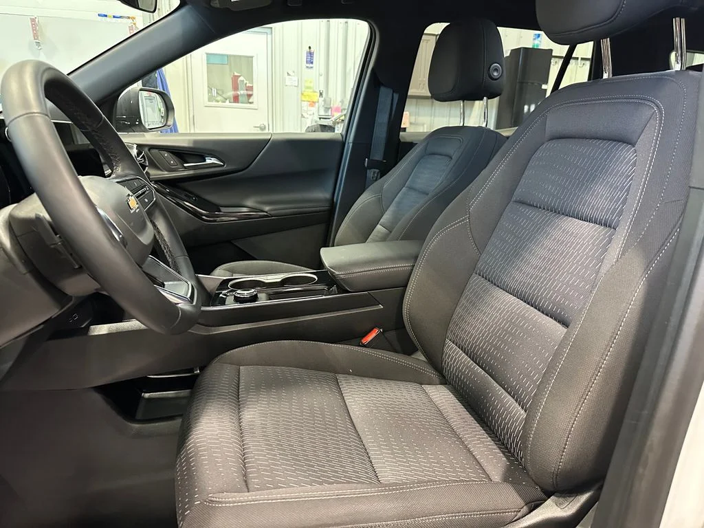 Used 2026 White Chevrolet LT image 14