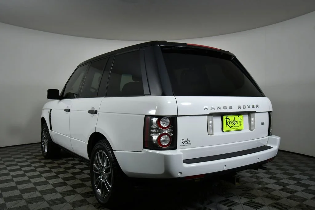 Used 2011 White Land Rover HSE image 13