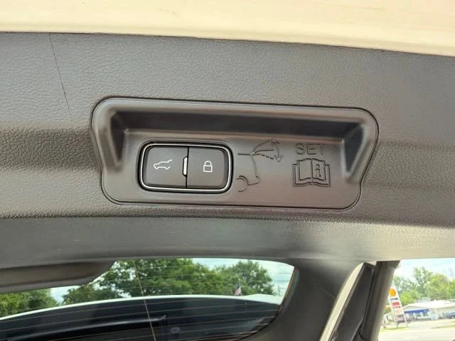 Certified Used 2022 White Ford XLT image 15