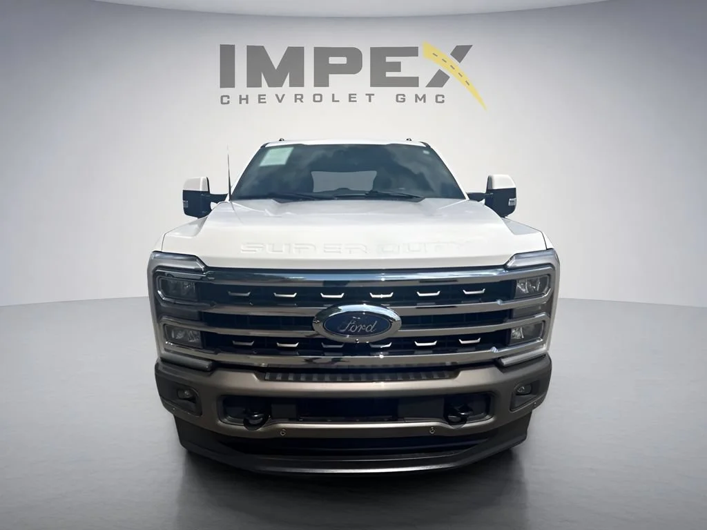 Used 2023  Ford XL image 8