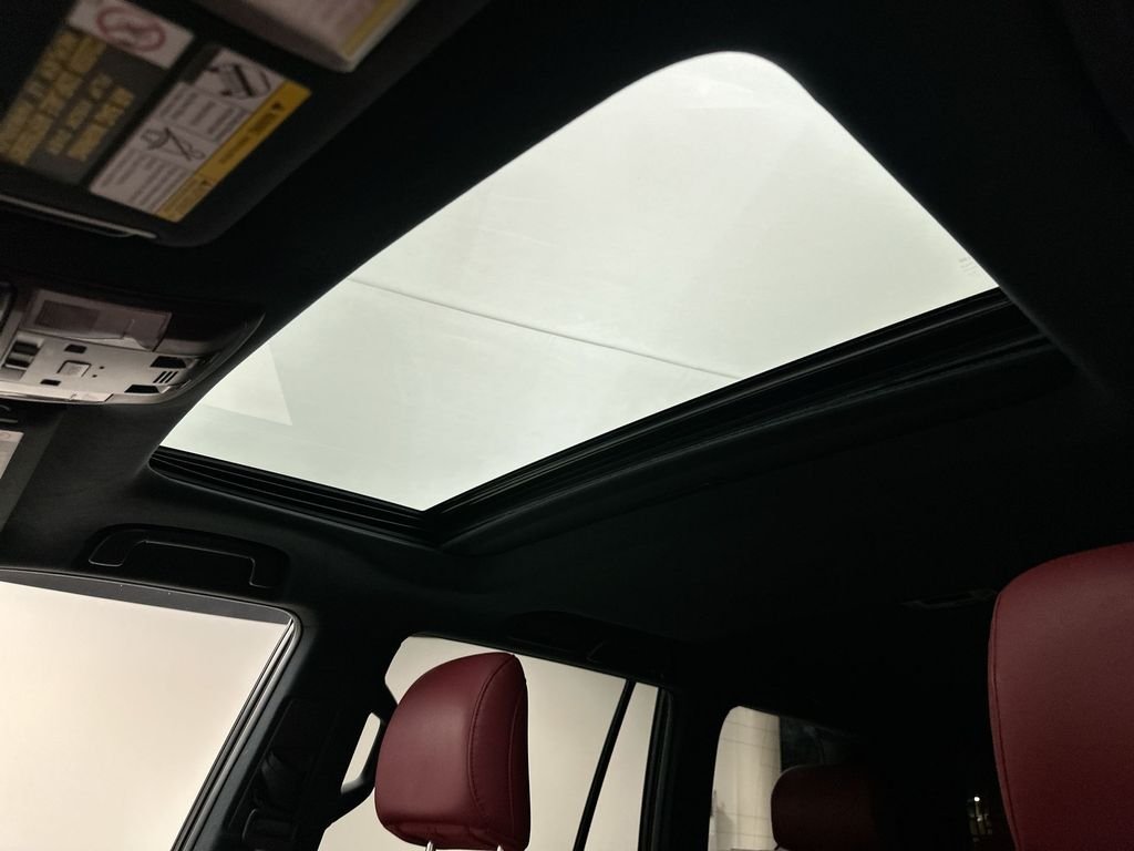 Used 2021 Starfire Pearl Lexus 460 image 24