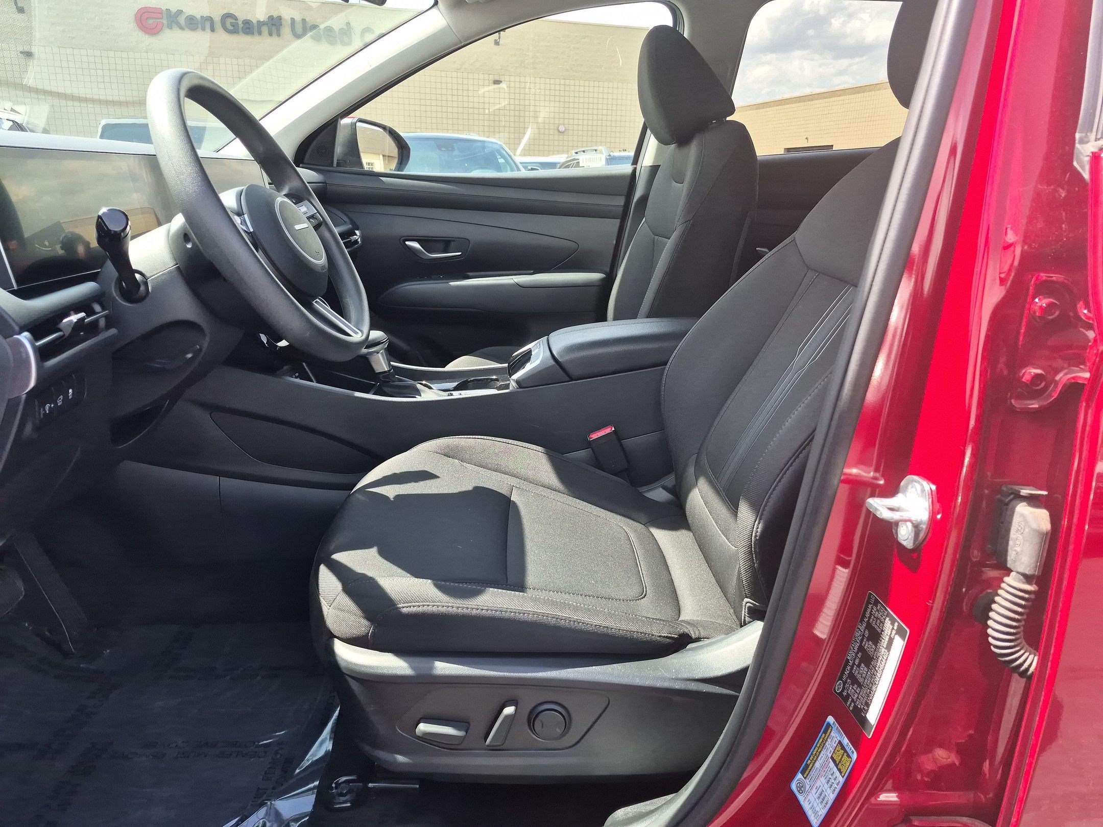 2025 Hyundai Tucson SEL - Photo 15
