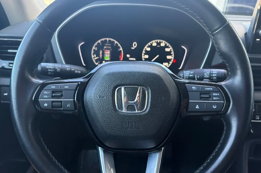 Used 2023 Modern Steel Metallic Honda EX-L image 30