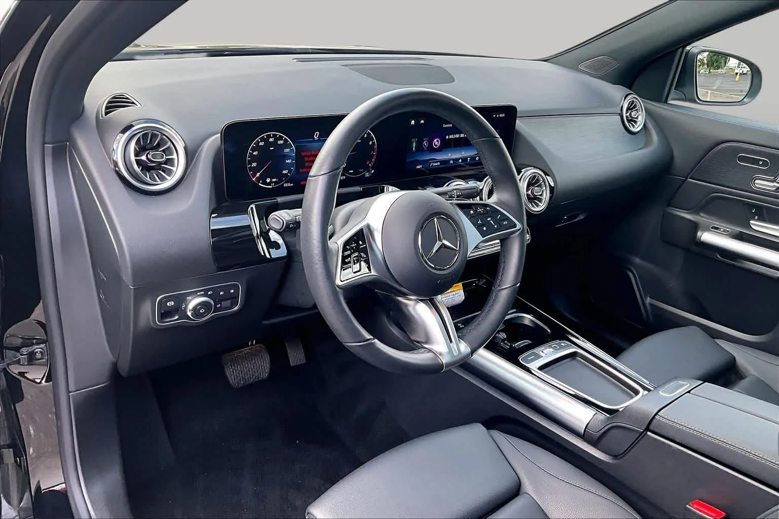 New 2026 Night Black Mercedes-Benz GLA 250 image 18