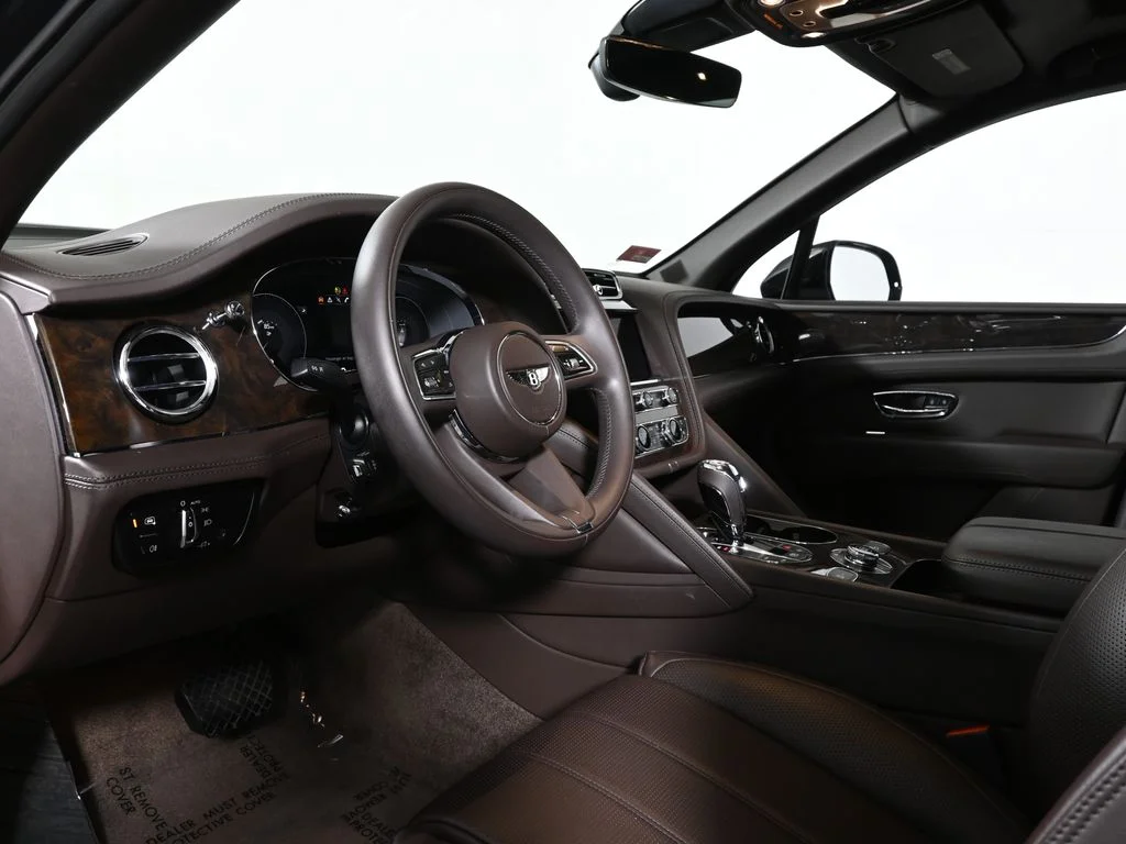 Used 2022 Blue Bentley S image 4