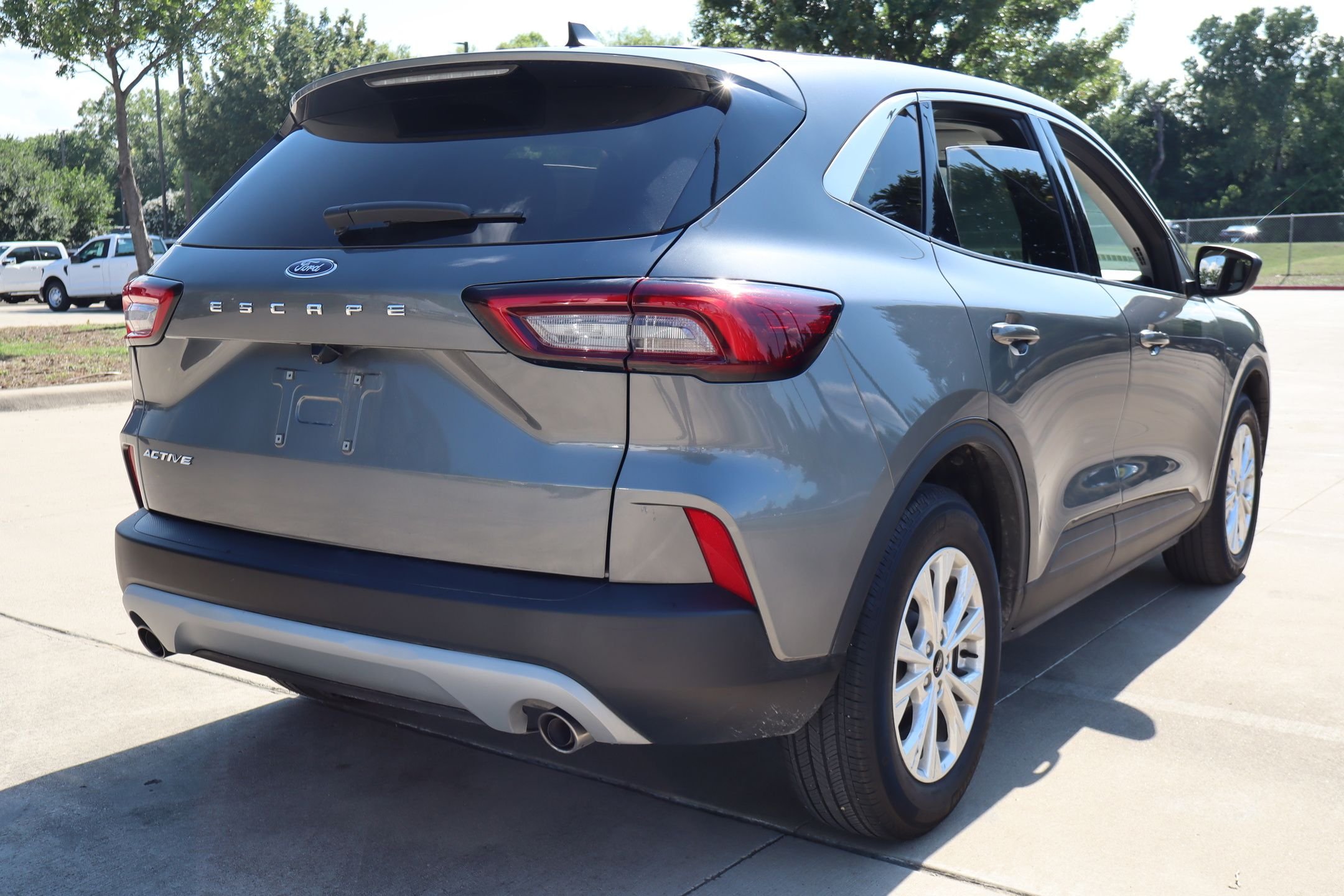 Used 2024 Gray Ford Active image 3