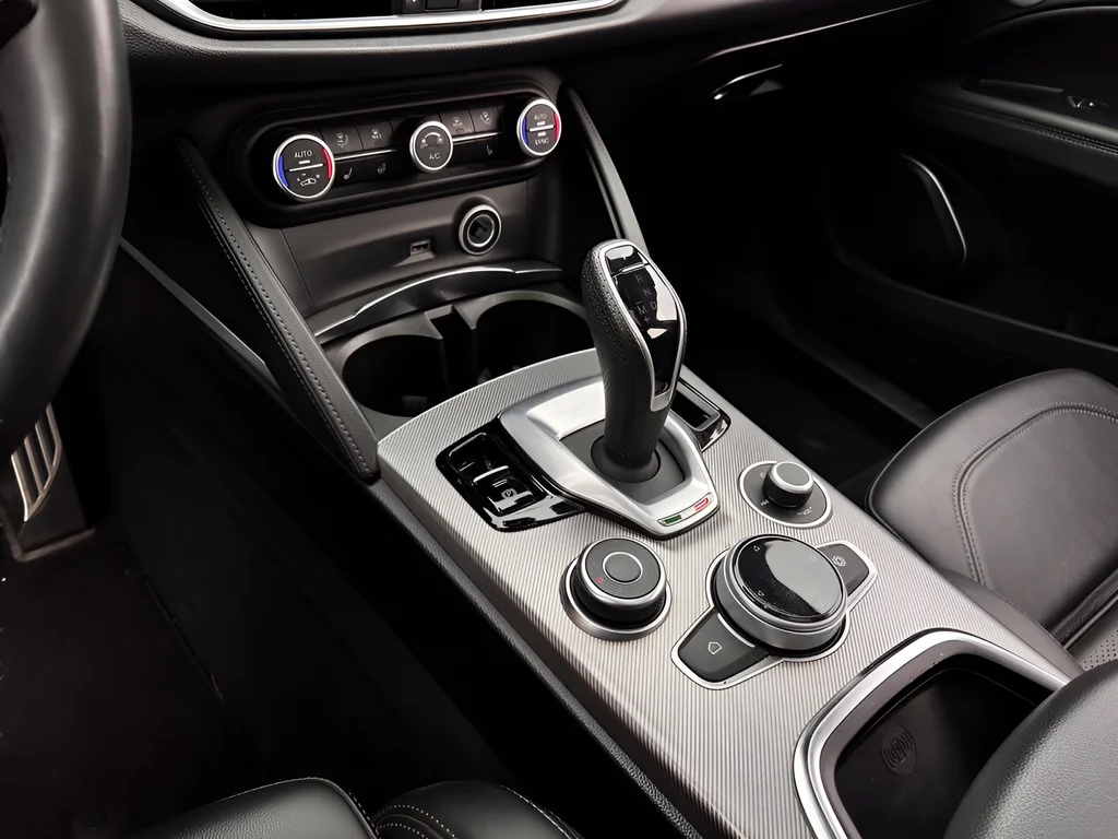 Used 2023 Gray Alfa Romeo Veloce image 18