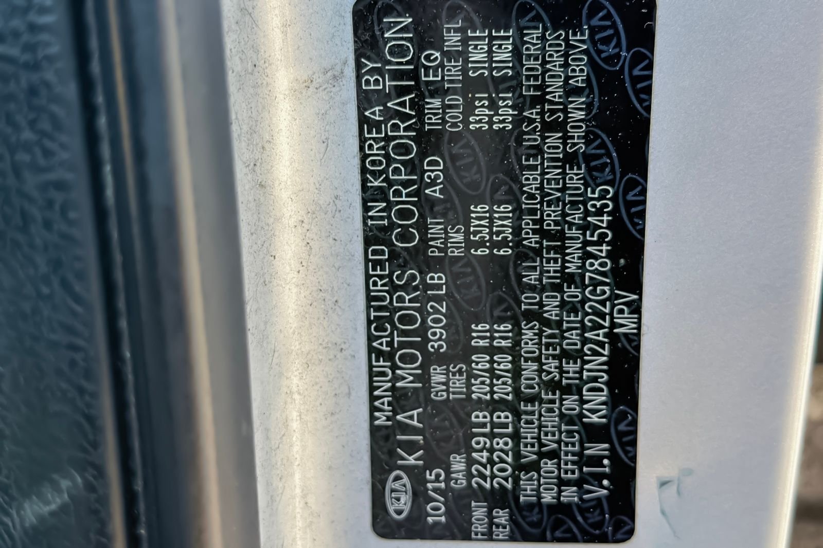 Used 2016 Silver Kia Base image 3