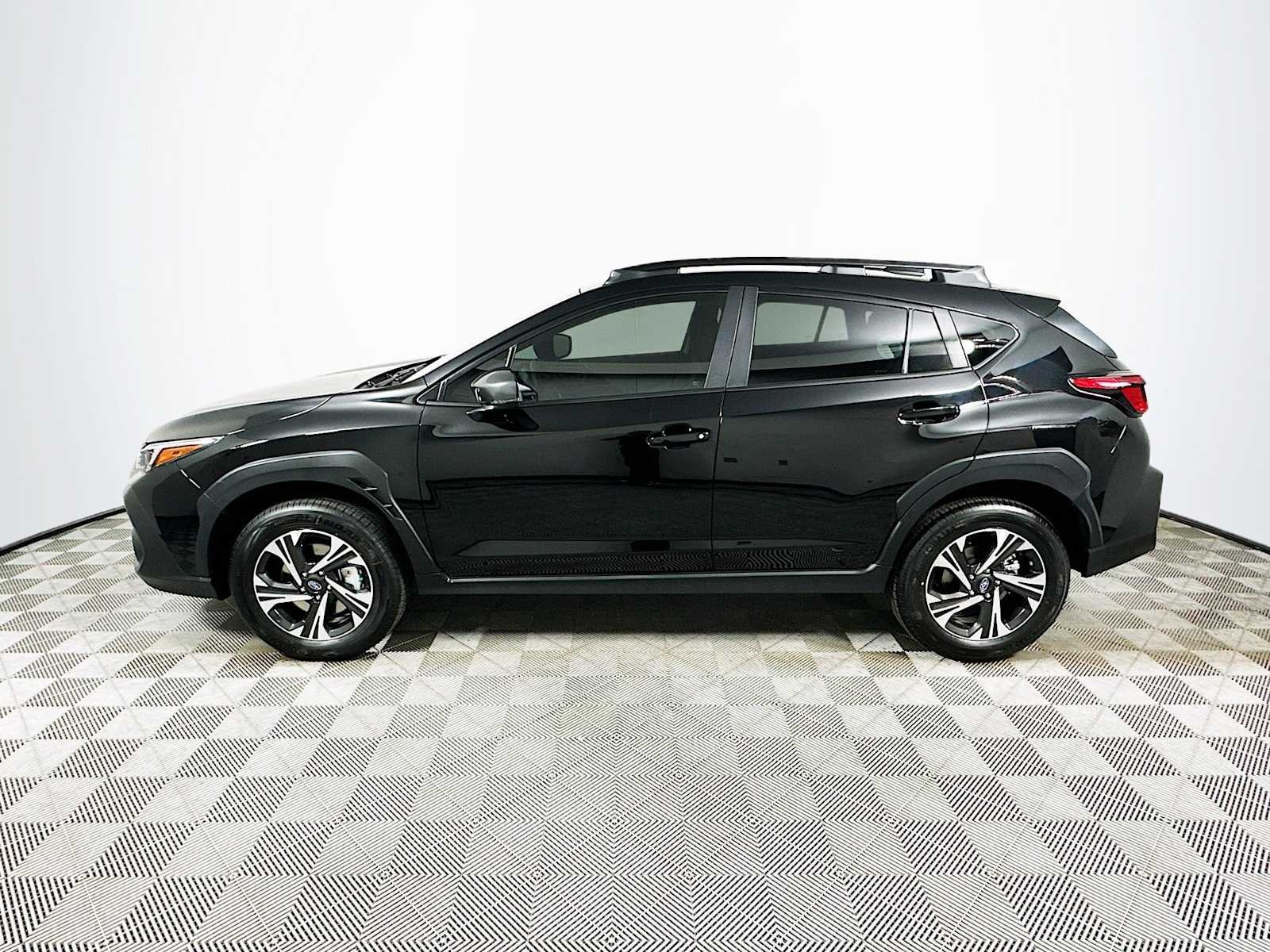 New 2026 CRYSTAL BLACK SILICA Subaru Premium image 4