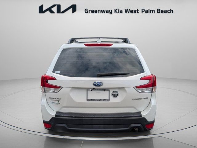 Used 2023 White Subaru Base image 6