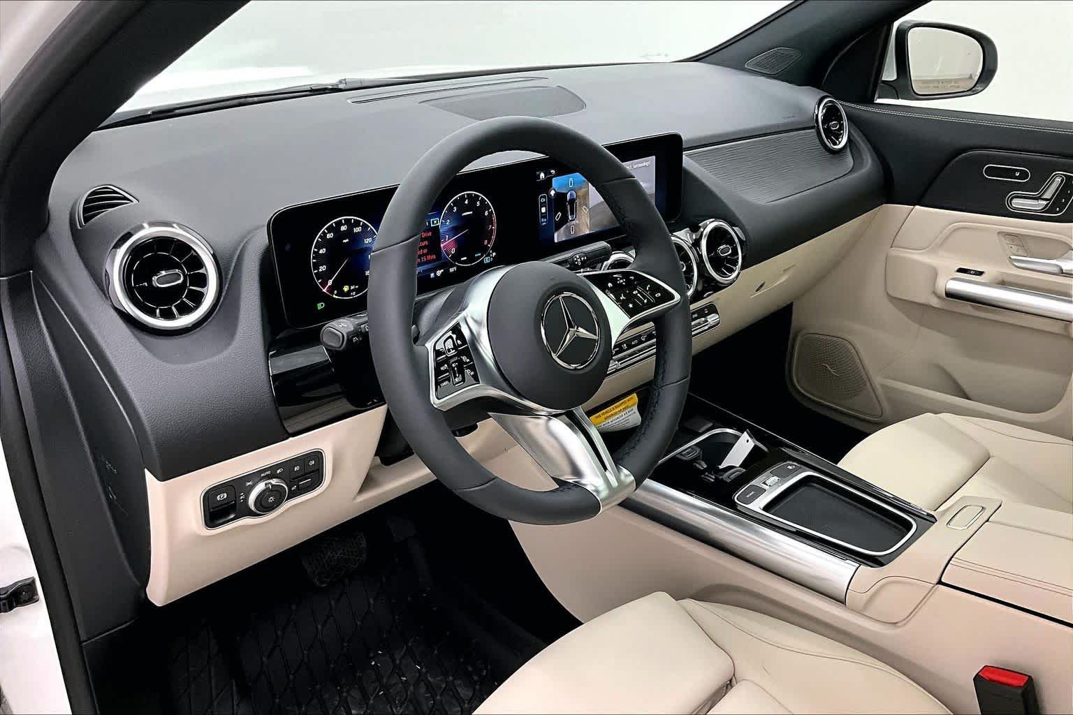 New 2026 Polar White Mercedes-Benz GLA 250 image 8