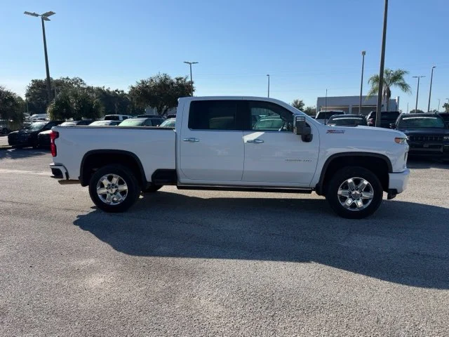 Used 2022 White Chevrolet LTZ image 6