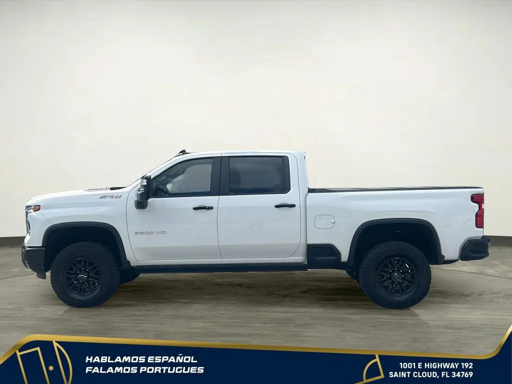 Used 2024 Summit White Chevrolet ZR2 image 3