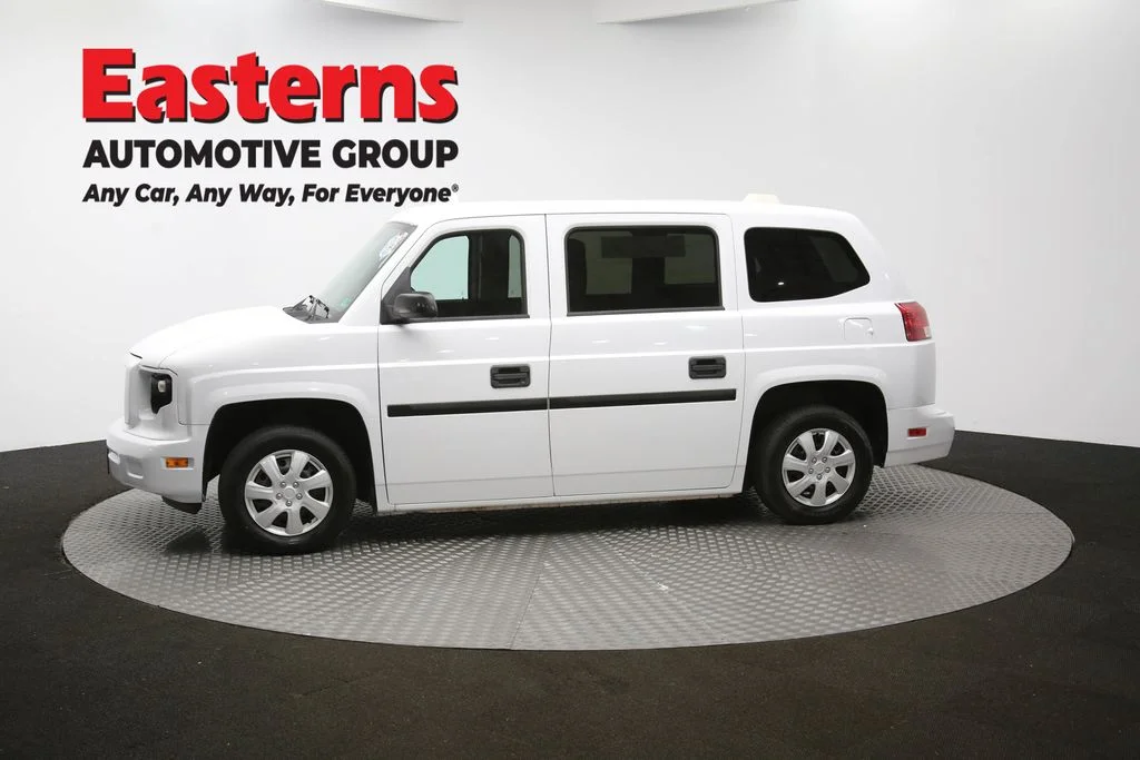 Used 2014 White VPG Taxi image 54