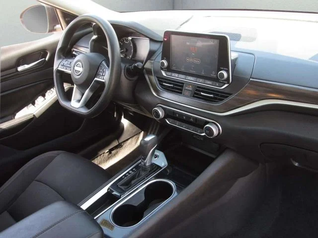 Used 2024 Gun Metallic Nissan 2.5 SV image 9